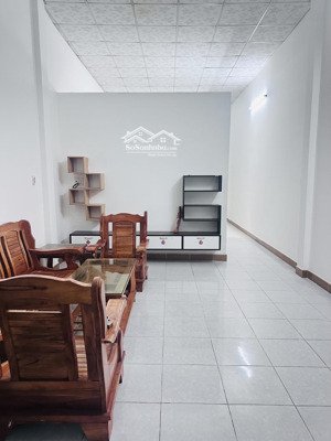 nhà đẹp kiên cố mới toanh kiệt thông tôn đản cách kiệt ô tô 30m giá chỉ 2.x tỷ