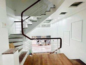 bán gấp nhà 5 tầng mặt ngõ thái hà ô tô tránh - gần phố - kinh doanh đỉnh - phân lô tuyệt đẹp