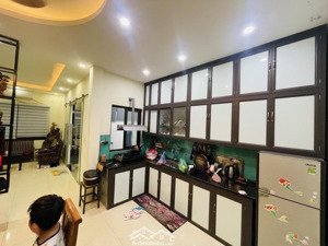 long biên cầu vĩnh tuy 4tầng /35m2 ngõ ôtô bán zá 4tỷ55