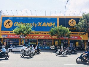 siêu phẩm ! bán nhà mặt tiền cộng hòa - dt: 27 x 39m - cấp 4 - hđt: 350 triệu. giá 180 tỷ