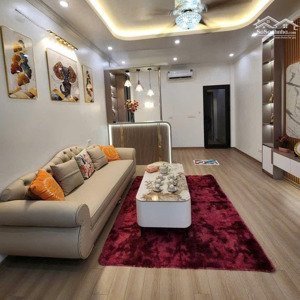 bán nhà mới tinh 42m2 5 tầng ngõ thoáng sáng. cách ngã tư chùa bộc ba bước. sát vincom