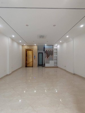 bán nhà trần đại nghĩa, dt 45m x 5 tầng thang máy, mặt tiền 5.6m, gara ô tô, 11.9 tỷ