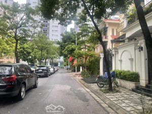 bán nhanh nhà phố trung yên, cầu giấy. khu vip, vỉa hè ô tô tránh, trước nhà cực thoáng. 95m2/27tỷ