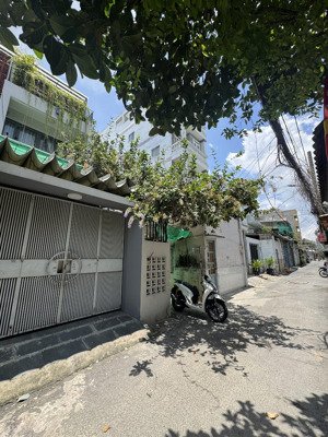 gò vấp. chdv 3 tầng. 84m2 vuông vức. thu nhập 25tr/th. hxh trước nhà. nhỉnh 6tỷ tl