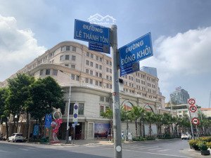 homestay 1 nhà ra mặt tiền đồng khởi q1 dt 52m2 x 5 tầng, ngang 4.2m, dt 100tr/th, chỉ 19.6 tỷ