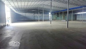 cho thuê nhà xưởnng hóc môn dt 3500m2, giá 100tr/tháng