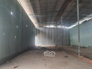 cho thuê kho xưởng 200m2 chỉ 9 triệu /tháng tại đường nguyễn bình nhà bè