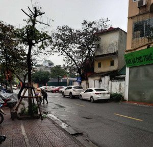 bán nhà gần mặt đường ngọc lâm (quận long biên cũ) cho thuê dòng tiền hàng tháng
