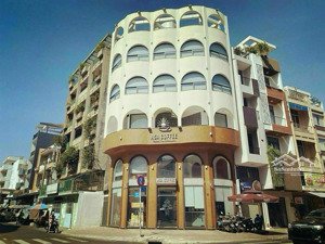 chưa có trên tt! mt huỳnh văn bánh, phú nhuận - dt 7x25m - 5 tầng - hđt 160 triệu/tháng - giá 29 tỷ