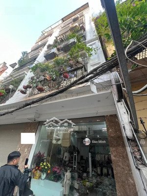 bán gấp nhà đẹp thang máy phố vip vừa ở vừa kinh doanh ô tô tránh