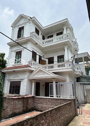 biệt thự siêu hiếm vân côn 66m2x3 tầng gần đại lộ thăng long