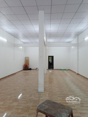 cho thuê mặt bằng kinh doanh 105m2