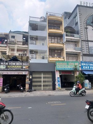 bán nhà mặt tiền tô hiến thành quận 10 dt:4x25m nở hậu 9m 1 trệt lững 3 lầu giá chỉ 28.5 tỷ