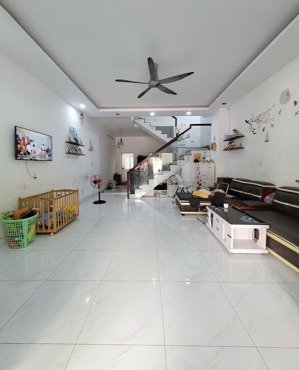 nhà cho thuê dt 100m2 tại đông hòa dĩ an bình dương
