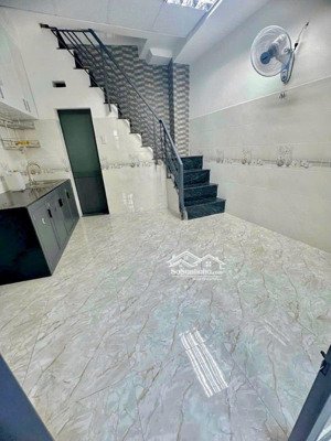 cho thuê nhà mặt phố tại chu văn an, bình thạnh, 10 triệu giá tốt