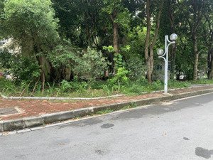 chính chủ thiện trí bán nhà vườn kdt trung văn hancic dt 105m mặt vườn hoa