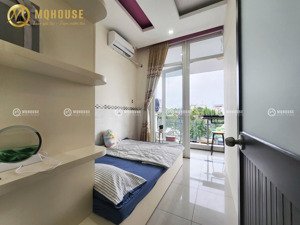 căn hộ ban công 2 phòng ngủ - đầy đủ tiện nghi chỉ cần xách vali vào ở