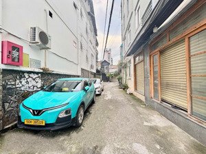 bán nhà hxh đường tân quý. q tân phú. dt: 4x20.(80m2) . giá: 9 tỷ tl