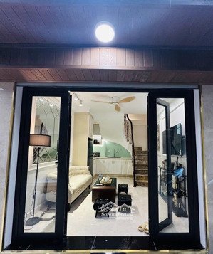 cần bán! vương thừa vũ ngay mặt ngõ rộng 42m², nội thất full tân cổ điển siêu mới