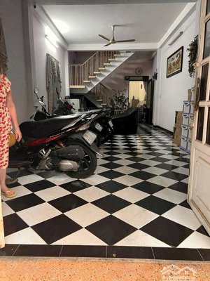 siêu phẩm trung tâm quận 3 - lê văn sỹ - sát mặt tiền - 7pn - dòng tiền 25tr/tháng