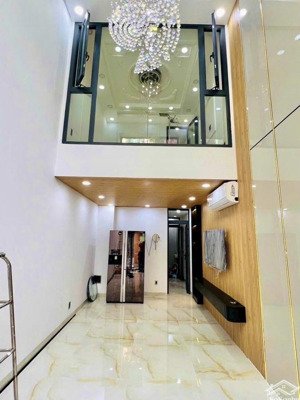 nhà mới, thang máy, sổ đẹp - cách mạng tháng 8 - 32/35m2, 5tầng - nhỉnh 8tỷ