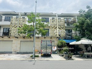 bán gấp mặt tiền shophouse đường dân chủ kđt suncasa central vsip ii giá 3,75tỷ/100m2 bao sổ