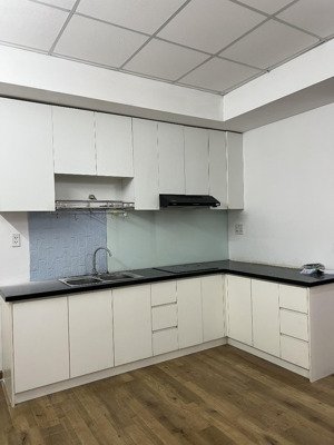 cho thuê 3pn-2wc flora novia, nhà trống giá tốt. lh tư vấn ạ