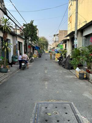 Nhà mt trung mỹ tây 3 6*25 140m2 giá 7,9tỷ