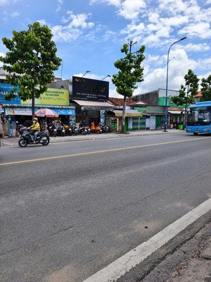 nhà đường lê thị hà đẹp quá, 155m2 10,95 tỷ; 350m2 23 tỷ; 357,9m2 24 tỷ; 377,9m2 30 tỷ