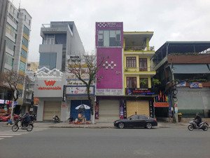 cần bán nhà 2 tầng đường hàm nghi sát nguyễn văn linh sầm uất