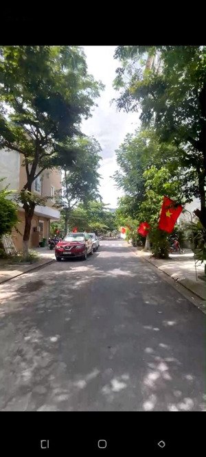 nhà phước trường 7,quận sơn trà sát biển,diện tích 80m mặt tiền ngang 5m giá 10 tỷ 2 chính chủ