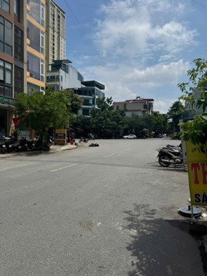 nhà mặt phố lê lai, 2x tỷ, 70m2, giá chất nhà đẹp ở hà đông, hà nội