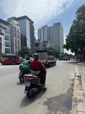 bán nhà mặt phố phùng hưng, 28,x tỷ, 108 m2, đẹp, nhiều tiện ích tại hà đông, hà nội