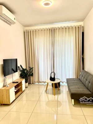 cho thuê căn hộ resgreen tower, dt 75m2, 2pn, 2wc, giá 13 triệu ở liền. đt 