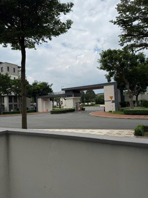 bán căn small 2 mặt thoáng, swanpark - đông sài gòn