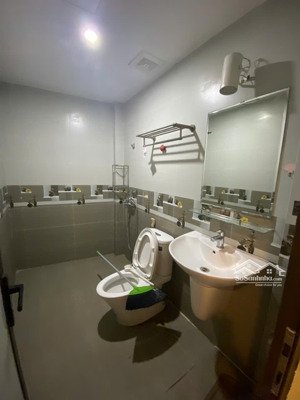 cho thuê căn hộ dịch vụ tại ngõ 294 kim mã, ba đình. ngõ rộng ô tô vào nhà. chỉ 7tr