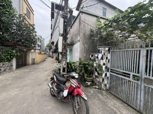 nhà c4- kiêu kỵ, oto đỗ cửa, nở hậu, diện tích rộng. dễ thiết kế. giá tốt