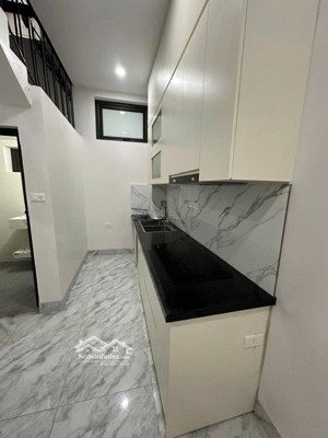 cần bán nhà trung kính, cầu giấy 55m2, 4 tầng mặt tiền 3,6m giá 21 tỷ