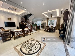 cho thuê biệt thự vinhomes riverside 40 triệu/th, 220m2, 3pn, 3wc