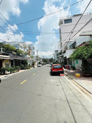 14 triệu/tháng - cho thuê nguyên căn mt kinh doanh 23 đường số 15 p4 q8 gần chợ phạm thế hiển