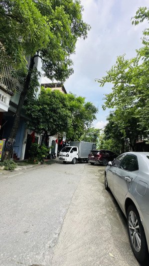 vị trí liền kề mà giá mặt ngõ hiếm có đại kim khương đình