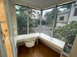 phân lô hoàng hoa thám _ 4 tầng _mt 6m_2 thoáng_nhỉnh 39 tỷ_ 10m ra phố