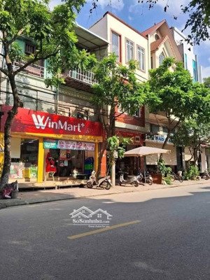 gia đình cần tiền bán đất tặng nhà 2 tầng 67m mt 4,6m đường ô tô, hoạch mở đường phía sau 5m