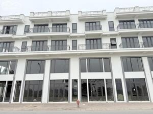 Chính chủ cần bán gấp căn Shophouse Metropolitan hai mặt đường trước sau mặt đường Nguyễn Mậu Tài