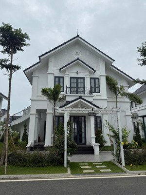 chính chủ bán gấp biệt thự 320m2 tại vườn vua, thanh thủy