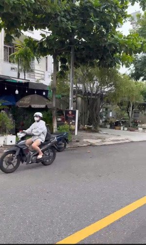 bán đất đường phùng hưng vị trí sát rạt biển