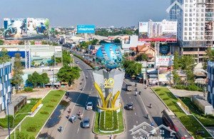 bán rẻ nền đất thổ cư siêu đẹp 85m2 mặt tiền cổng chào bình dương, đối diện b.viện qt hạnh phúc