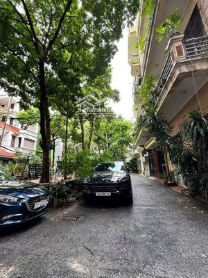 toà văn phòng phố nguyễn thị định trước nhà công viên 107m x 7 tầng mặt tiền 7.5m giá 48 tỷ