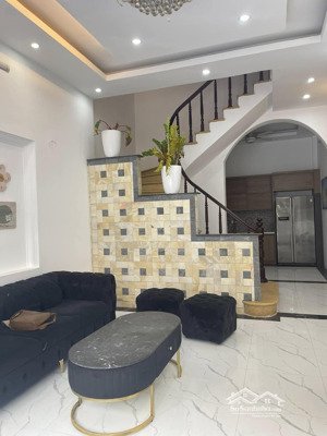 bán nhà xuân la, tây hồ 50m, 4 tầng, mt4.2m, 11.8 tỷ, lô góc, ô tô đỗ cửa, gần ô tô tránh, sát phố