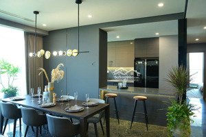 chuyển nhượng căn góc 160m2 tầng cao view trọn sông hồng và công viên 65a, full nội thất xịn